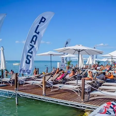 Balaton Wellness 아파트 *